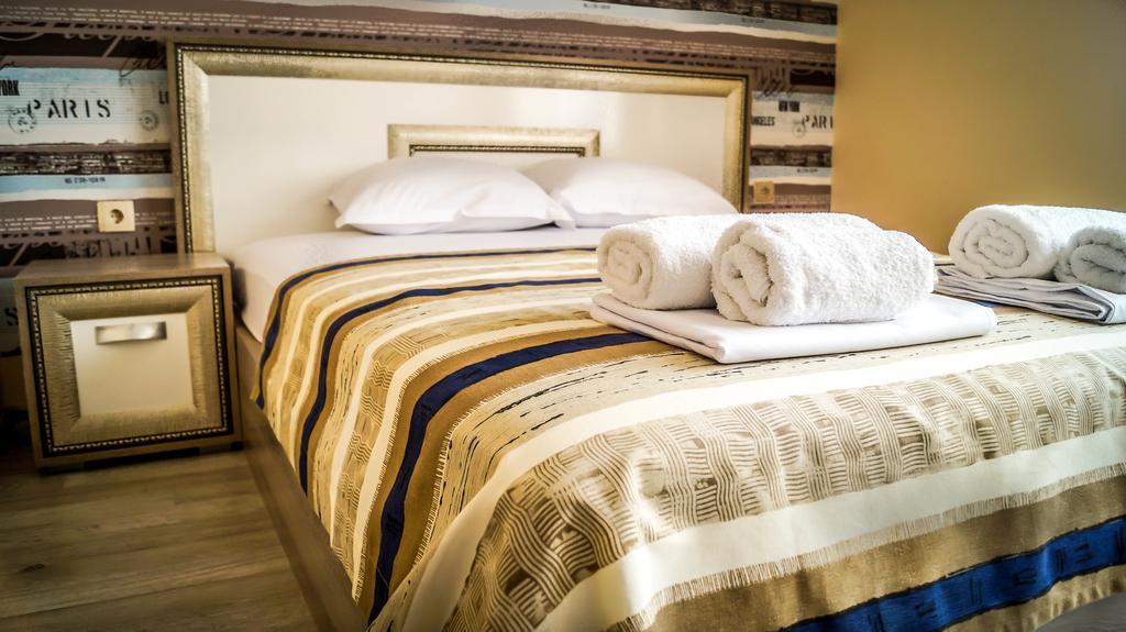 Guest House Meridi Priseltsi エクステリア 写真