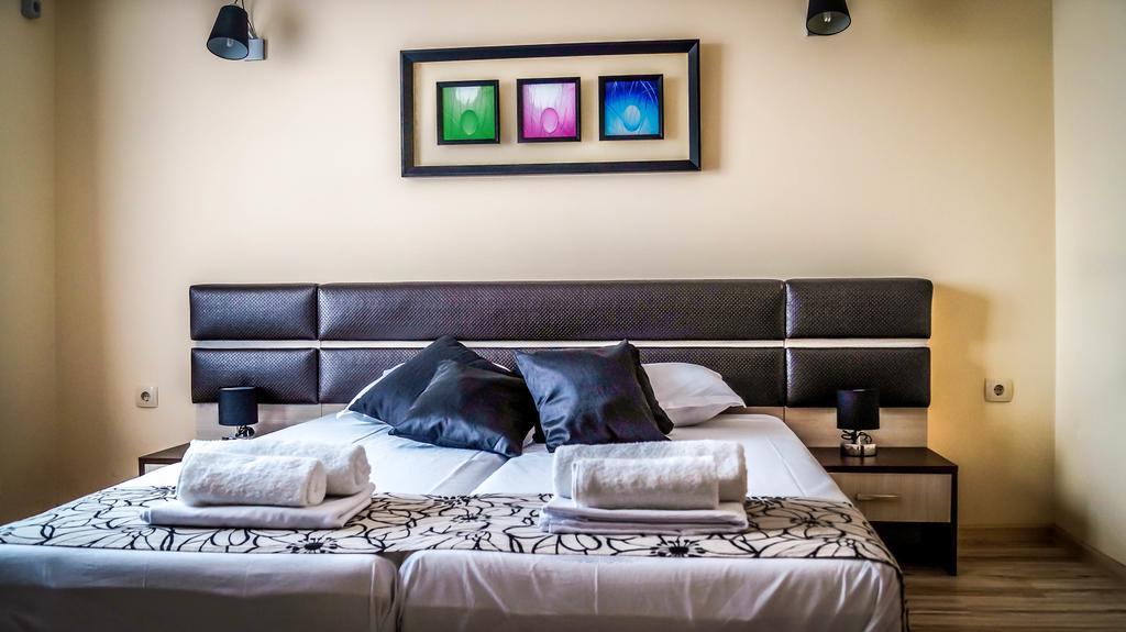 Guest House Meridi Priseltsi エクステリア 写真