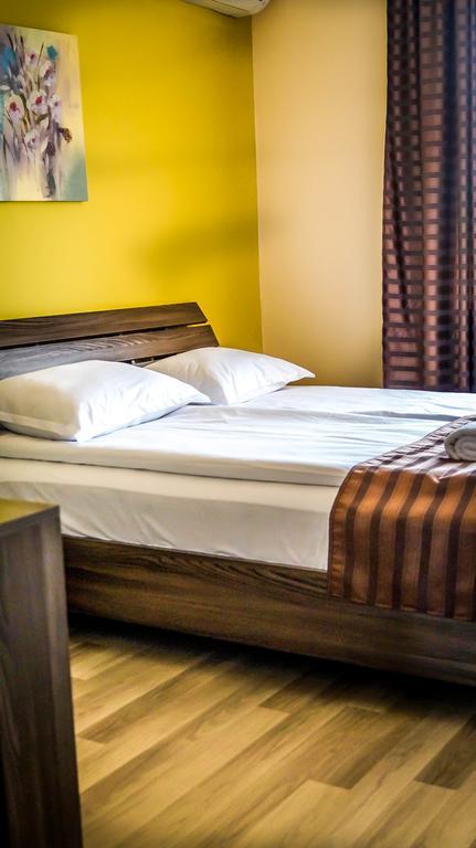 Guest House Meridi Priseltsi エクステリア 写真